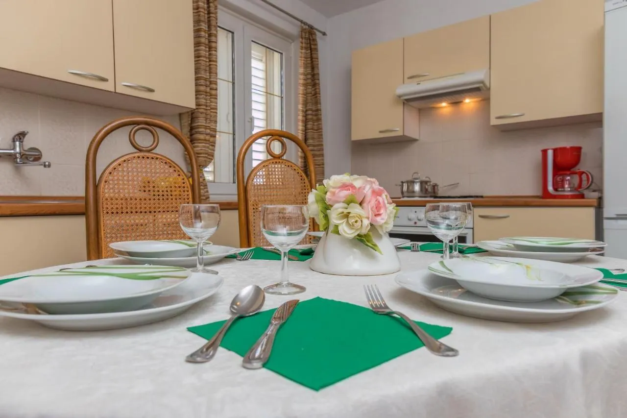 Apartment Apartmani Margit Novi Vinodolski Croatia